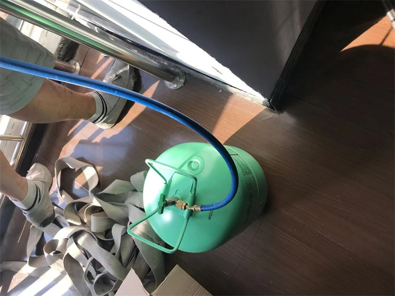 空调加氟